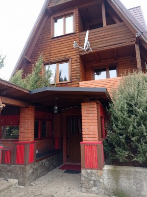 Гірський, 5 (с. Долишний Шепот, Вижницкий район) - Продається будинок, 160000 $ - АФНУ