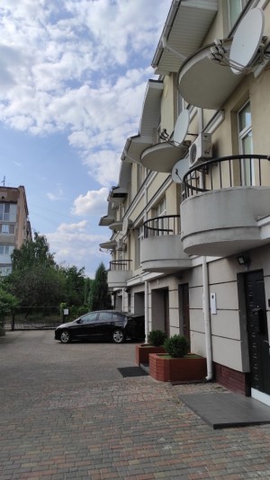 Петра Прокоповича, 24 (г. Киев, Дарницкий район) - Продається квартира, 150000 $ - АФНУ