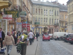 Шпитальна, 18 (г. Львов, Шевченковский район) - Здається торгівельний майданчик, 25000 грн. - АФНУ