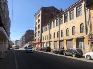 ул. Кацарская, 2/4 (г. Харьков, Ленинский район) - Здається торгівельний майданчик, 13 $ за кв.м. - АФНУ