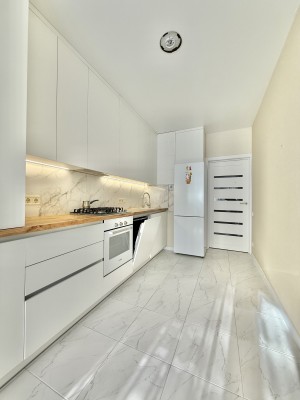 Університетська, 1ш (г. Ирпень) - Продається квартира, 66000 $ - АФНУ