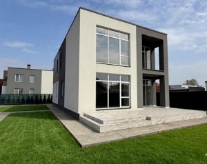 Виноградна (г. Киев, Дарницкий район) - Продається будинок, 155000 $ - АФНУ