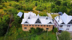 Пістинь (г. Косив, Косовский район) - Продається будинок, 180000 $ - АФНУ