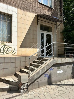 Соборності, 7 (г. Кривой Рог, Дзержинский район) - Здається офіс, 13000 грн. - АФНУ