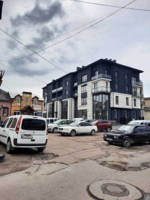 Старий Ринок (г. Коломыя) - Продається офіс, 84000 $ - АФНУ